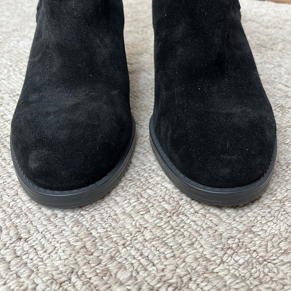 Vince Camuto Zelcinna Water-Repellent Mid-Shaft Black Suede Block Heel Boot sz 9 - Picture 6 of 11